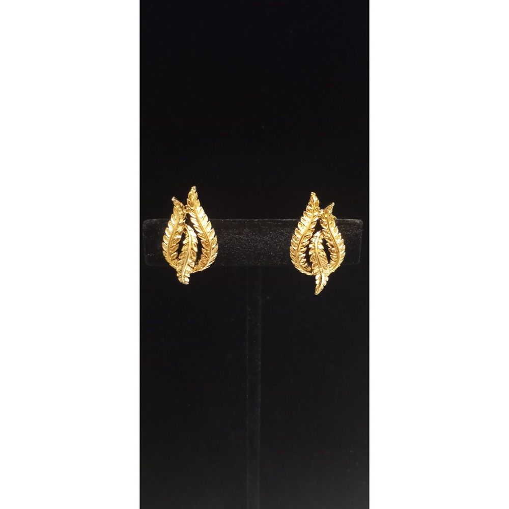 Vintage Corro Gold Clip on earrings